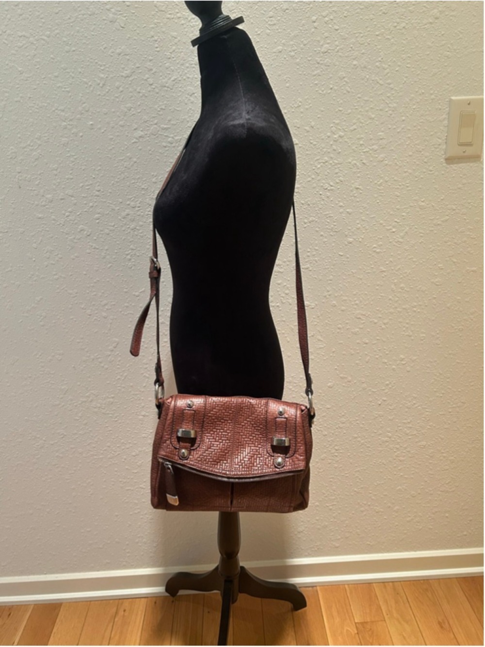 Women's B. Makowsky Crossbody Bag One Size Brown with Silver Hardware 11 x 9 x 2
